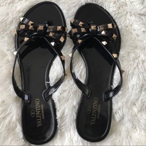 Black Rockstud Flip Flops